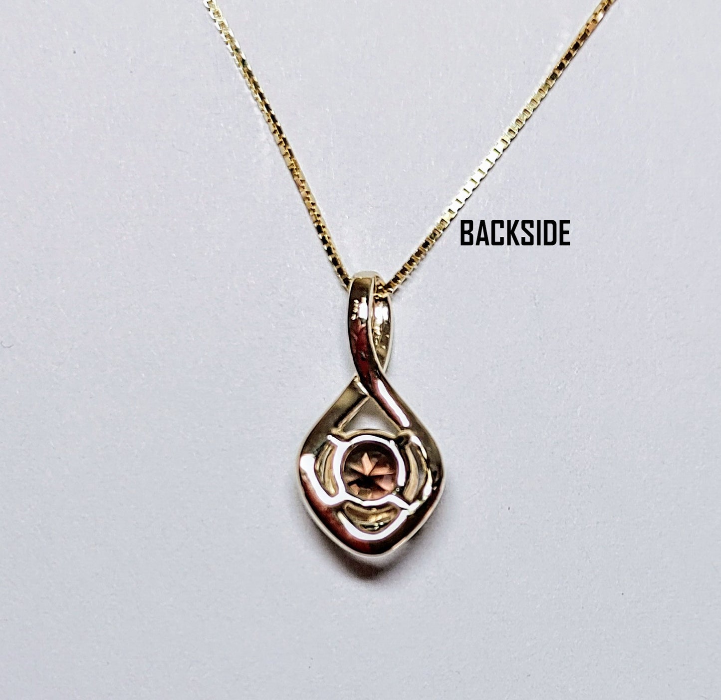 "Infinity Necklace" Yellow Gold, Green Sunstone