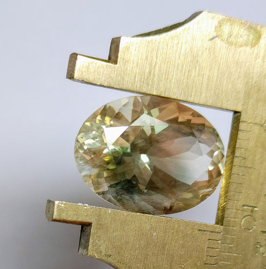 Oregon Sunstone Gem Spectacular Tri Color