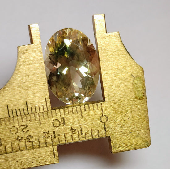 Oregon Sunstone Gem Spectacular Tri Color