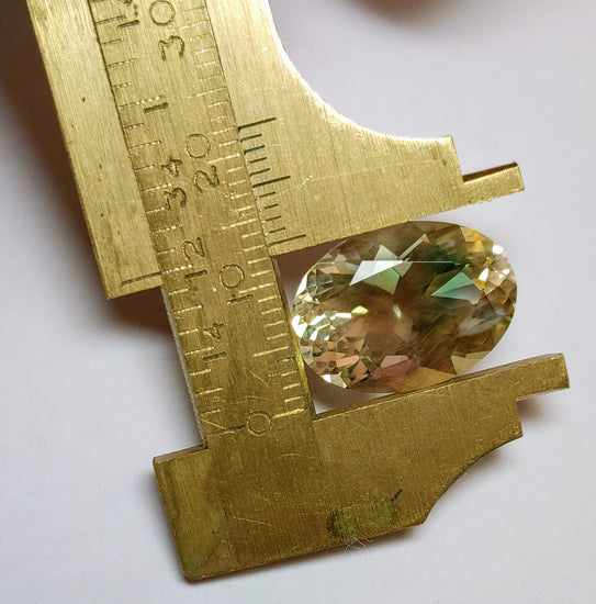 Oregon Sunstone Gem Spectacular Tri Color