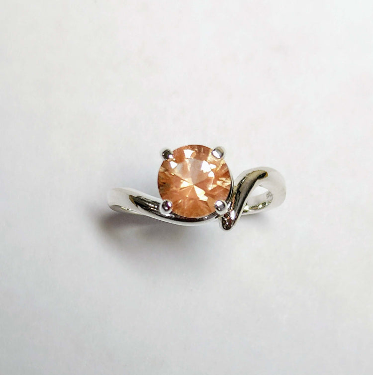 Graceful Oregon Sunstone Solitaire Ring