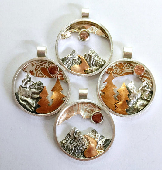 Oregon Mountain Pendant Large Size