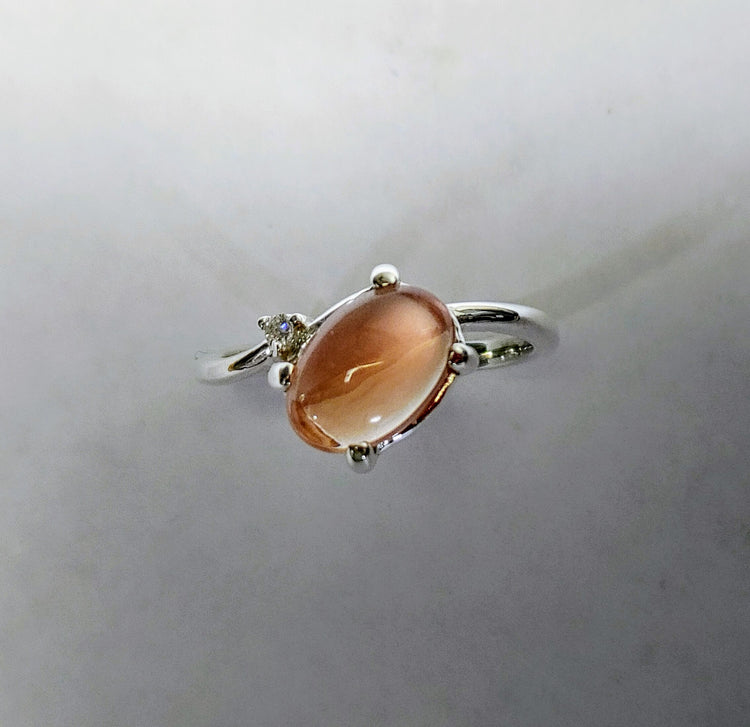 Odyssey Sunstone Cabochon Ring-Continuum Silver