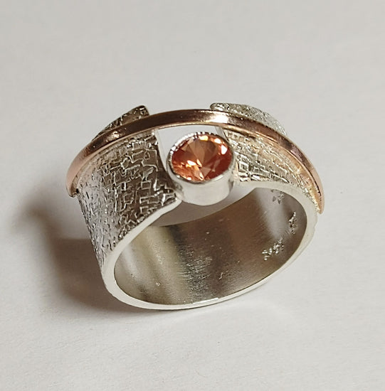 "Alya Star" Oregon Sunstone Ring