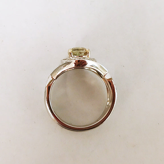Oregon Sunstone in Vintage Style Diamond Halo