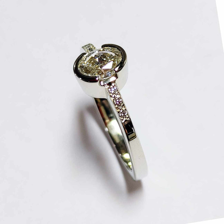 Oval Diamond Ring