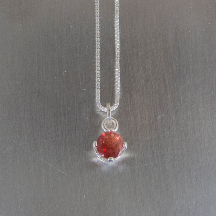 Silver Sunstone Solitaire Necklace with chain.
