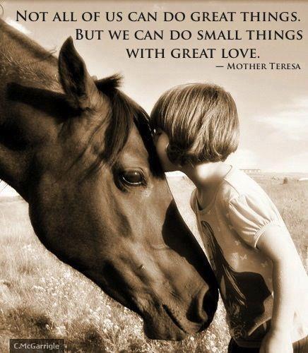 Horse Pendant with Oregon Sunstone