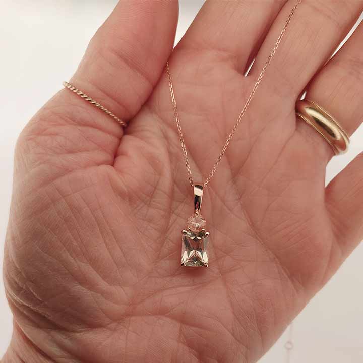 Fancy Gold Pendant Oregon Sunstone