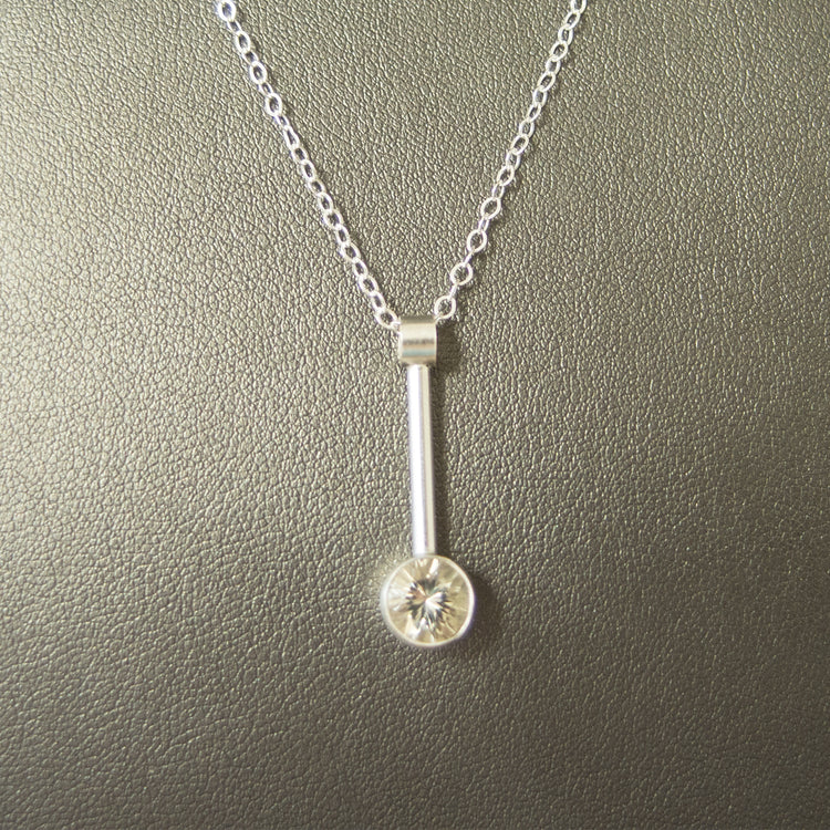 Silver Modern Bar Necklace with Brilliant "Champagne" Sunstone