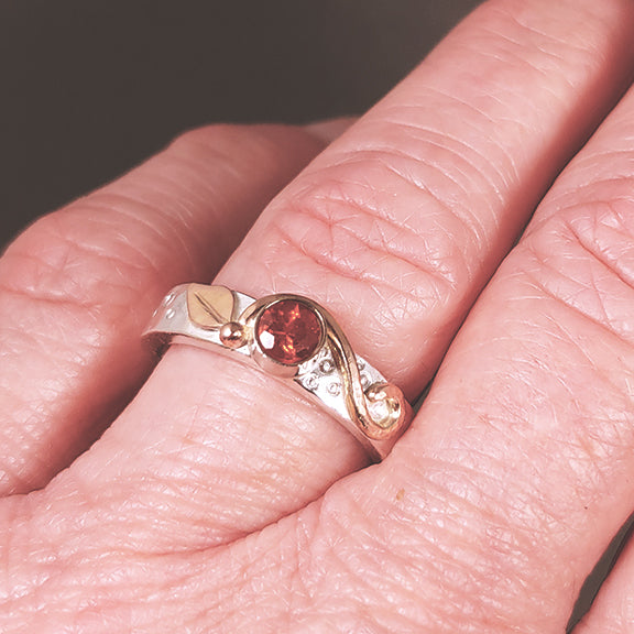 Silver, Rose Gold, Botanical Leaf Spiral Ring with Oregon Sunstone