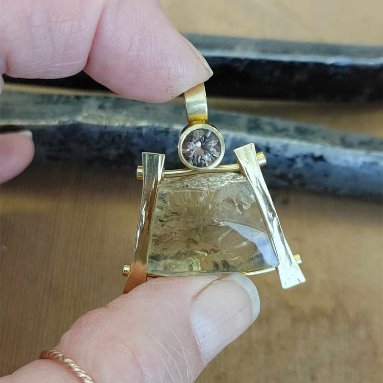 Zen Pendant Oregon Sunstone Crystal