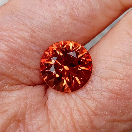 Gemstone-Vivid Orange Oregon Sunstone-2.95 carats