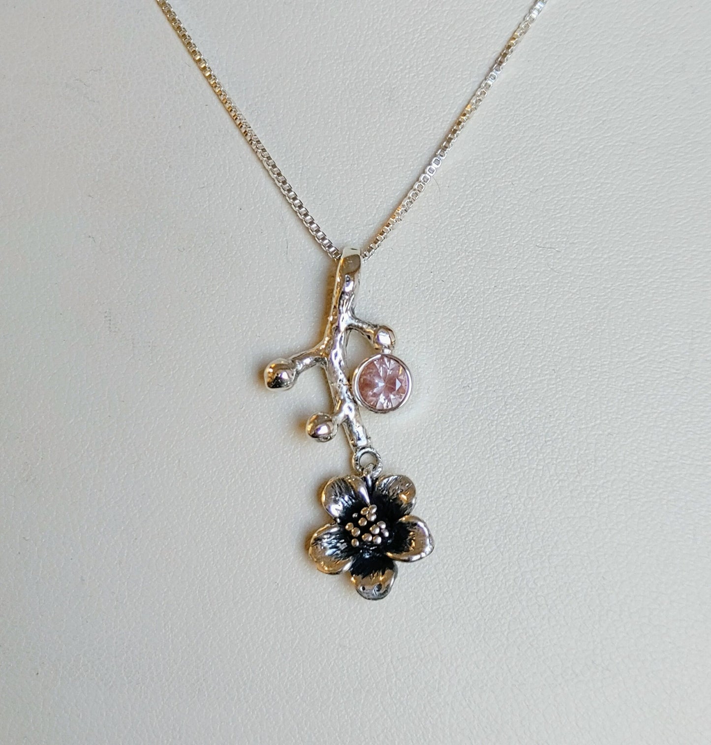 Sunstone Flower Power Necklace