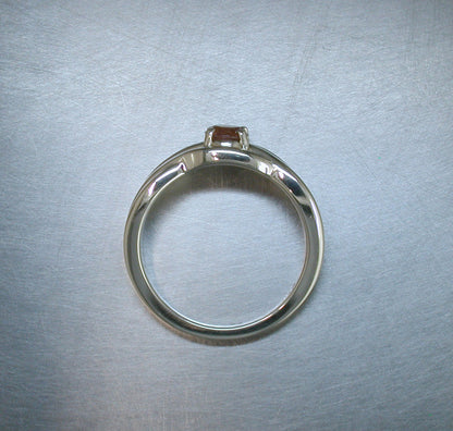 Celtic Sunstone Ring-low profile everyday ring