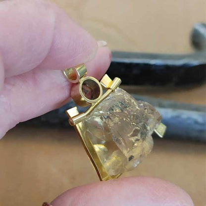 Zen Pendant-Oregon Sunstone Crystal